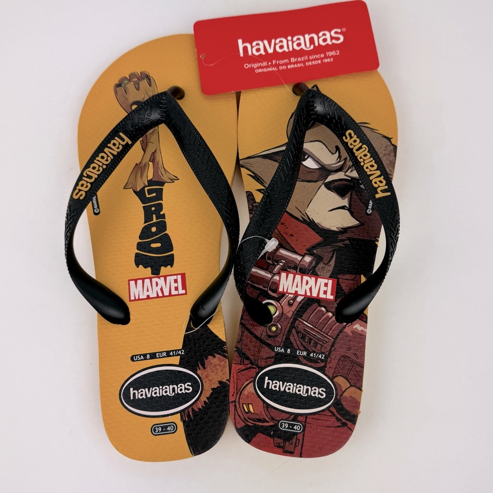 Havaianas NWT Marvel Flip Flops Banana Yellow. Groot and Rocket Raccoon.